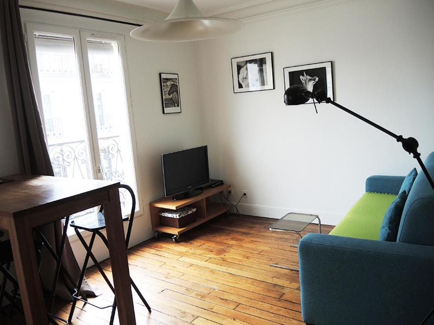 2 Pieces Avec Balcon Plein Sud Apartment Paris Ngoại thất bức ảnh